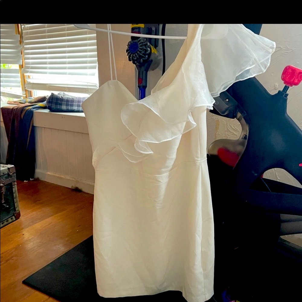 Amanda uprichard dress